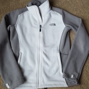 Women's North Face fleece jacket